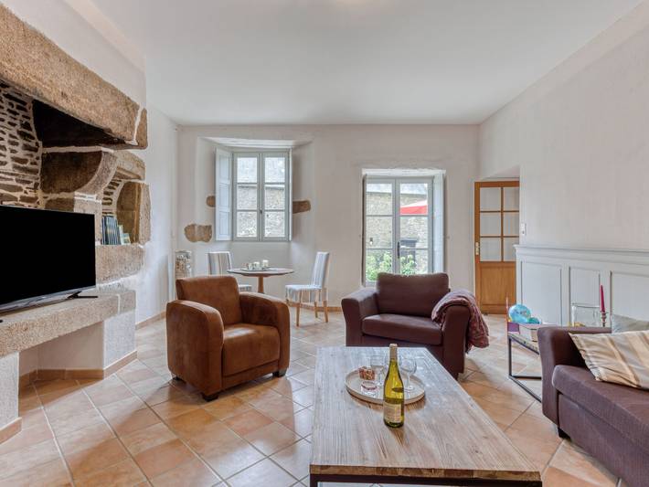 Location de vacances pour 6 personnes, avec vue et jardin dans Val-Couesnon - 4