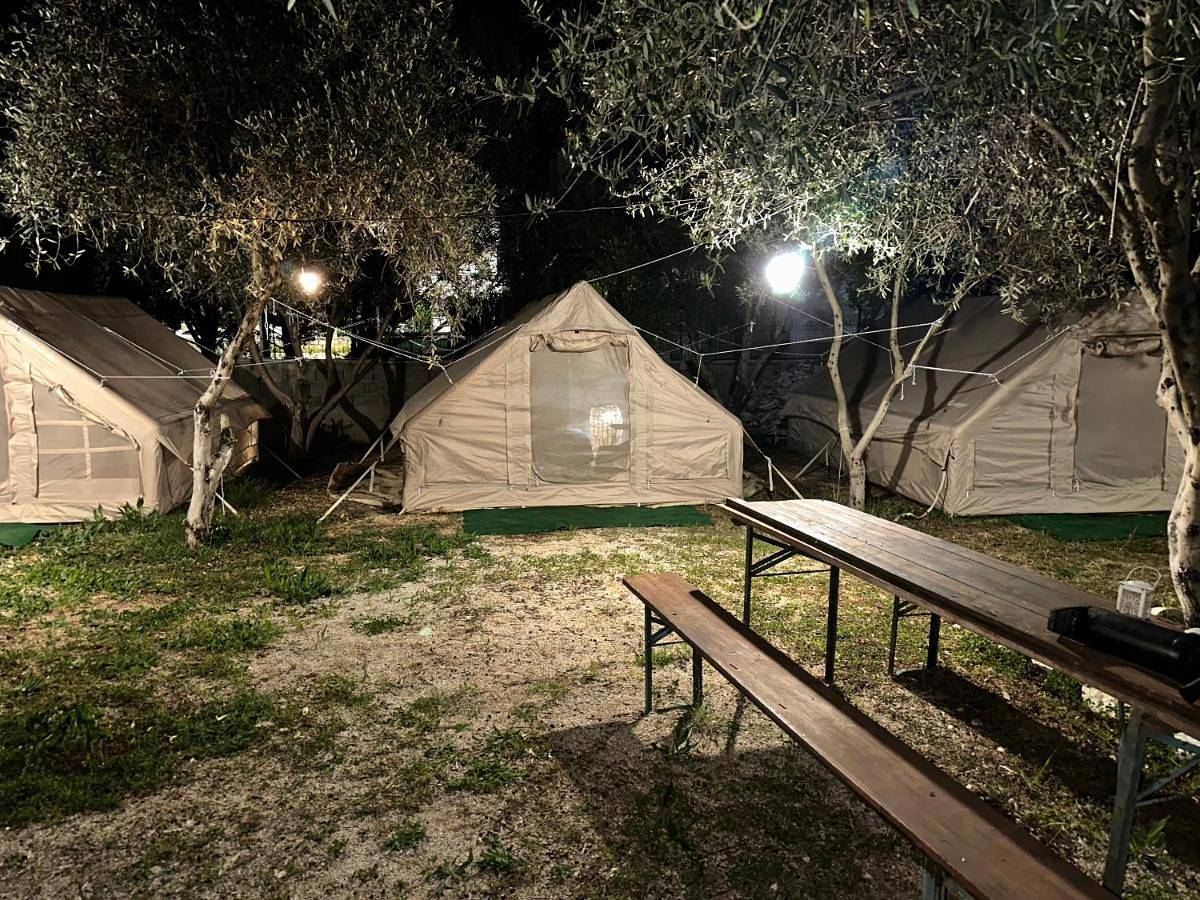 Garden Lake Camping in Ksamil, Wlora