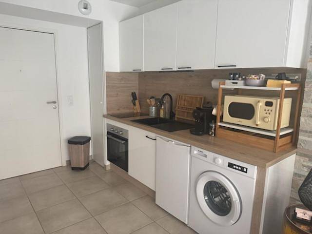 Gîte pour 2 personnes, avec jardin à La Trinité - 3