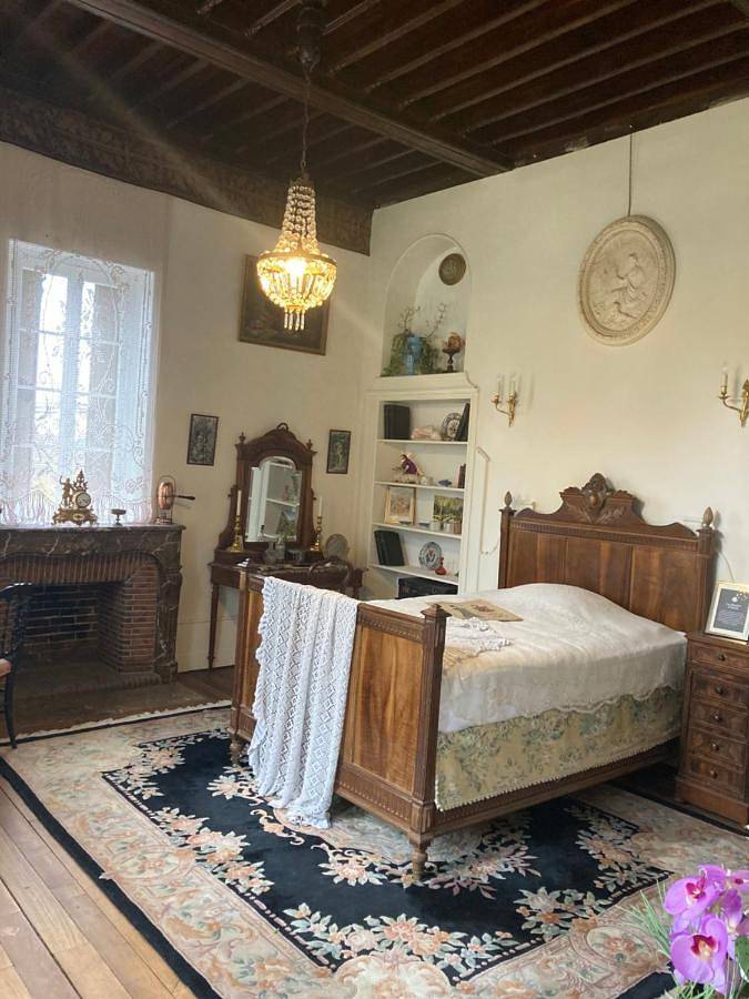 Location de vacances pour 2 personnes, avec terrasse ainsi que vue et jardin à Illiers-Combray - 2