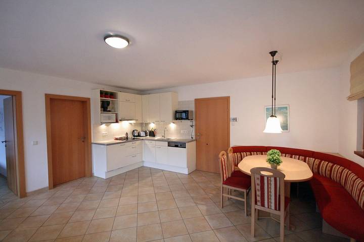 Gîte pour 6 personnes, avec terrasse à Zell am See - 4