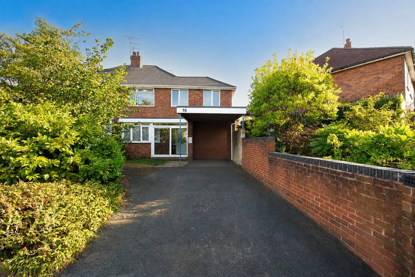 Bhylls in Wolverhampton, Birmingham y alrededores