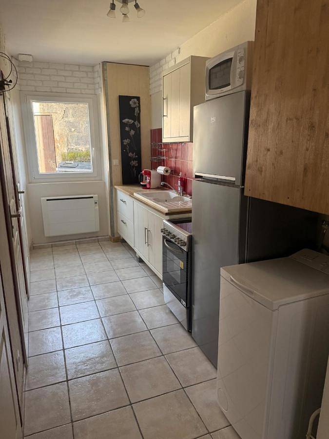 Appartement entier, Two-Bedroom Apartment in Renage, Isère