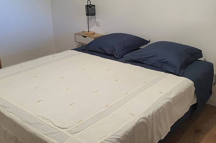 Location de vacances pour 6 personnes, avec jardin ainsi que terrasse et piscine à Bastelicaccia - 2