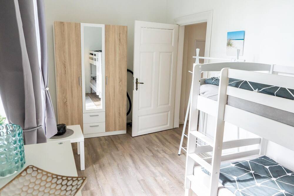 Ganze Wohnung, Ferienwohnung Amrum auf dem Holmhof: Komfortabler Familienurlaub auf dem Land mi in Poppenbüll, Eiderstedt