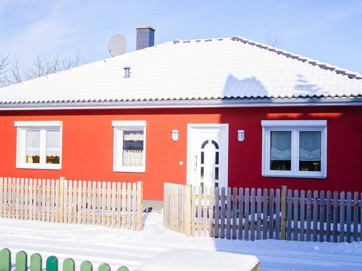 Ferienhaus für 5 Personen, mit Terrasse und Garten in Kröslin