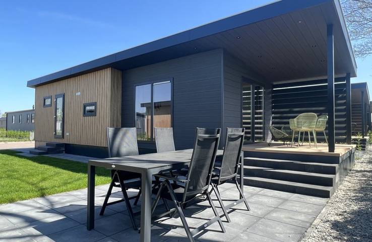 Chalet für 4 Personen, mit Sauna und Terrasse sowie Balkon/Terrasse - 1