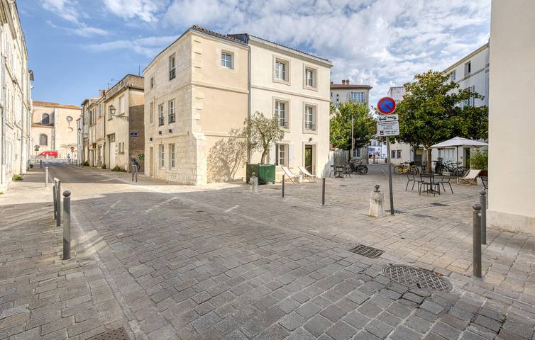 Appartamento intero, Accogliente appartamento sulla spiaggia con WiFi e parcheggio in La Rochelle, La Rochelle e dintorni