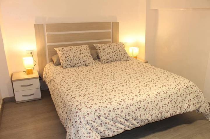 Ganze Wohnung, Helle Wohnung in der Nähe von Strand und Jachthafen mit Loft und sunroom in Valencia, Costa de Valencia