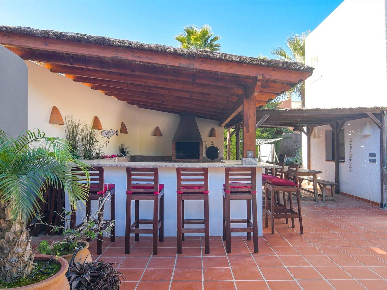 Geräumige Villa in Moraira mit beheiztem Pool, in Strandnähe und ideal für Familien. in Cap Blanc, Teulada (Spanien)