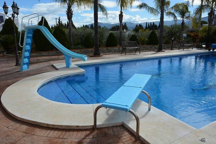 Villa Mit Grossem Pool Mit Klimaanlage (14x8), In Der Nähe Der Strände Und Golf Wifi Und Bbk in Alhaurín de la Torre, Cordillera Penibética