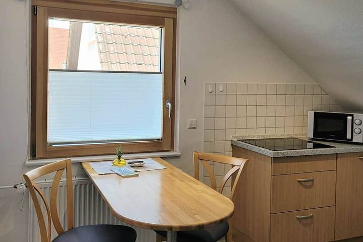 Ganze Wohnung, Charmante Wohnung \"Brücke\" - mit Seeblick und Liegewiese direkt am See in Hagnau am Bodensee, Region Bodensee-Oberschwaben
