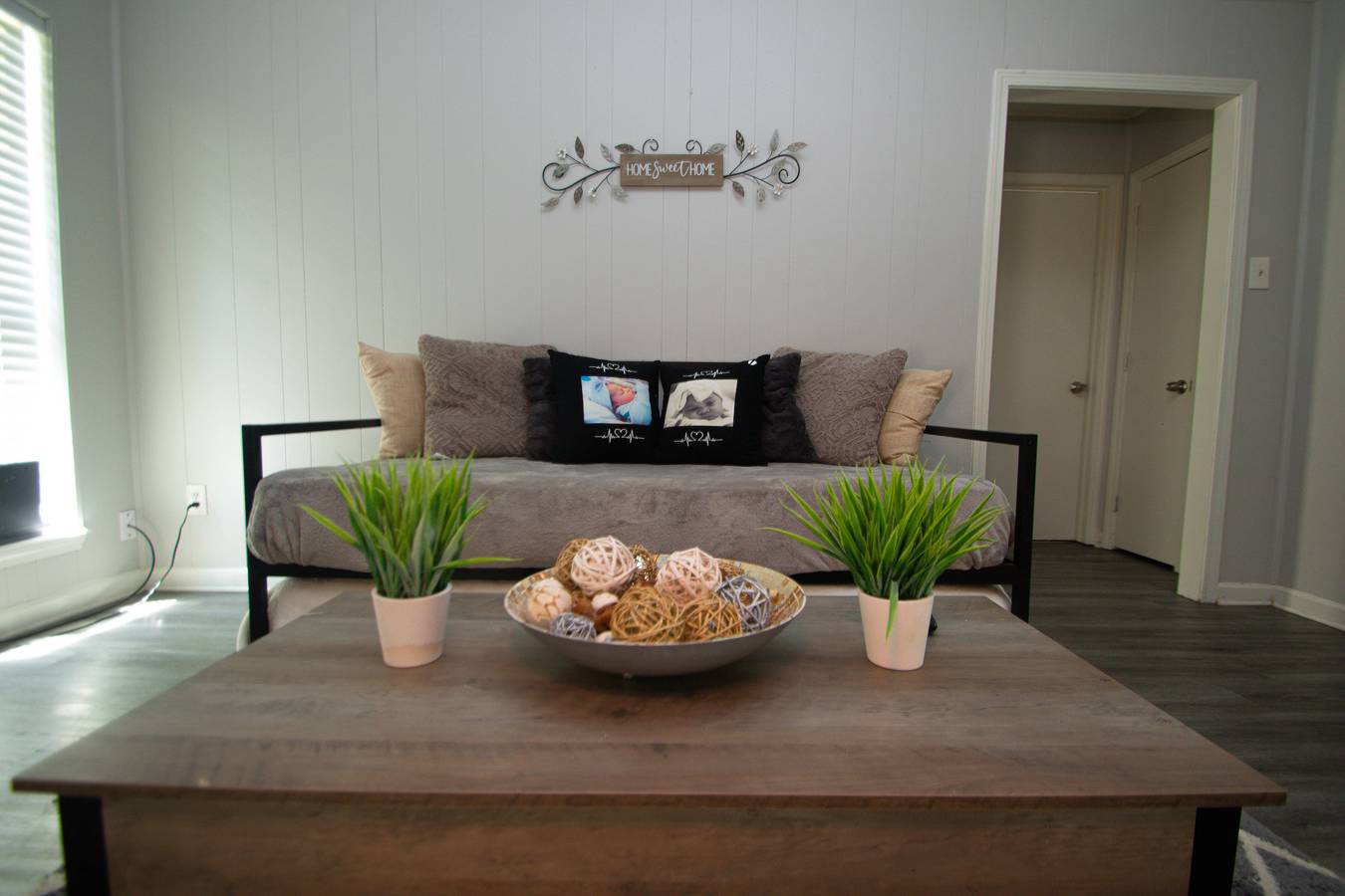 House - Sleeps 9 - Parking - Patio in North Little Rock, Arkansas