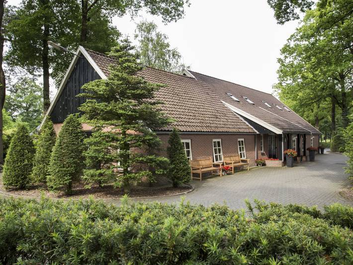 Ferienhaus für 40 Personen, mit Terrasse - 1