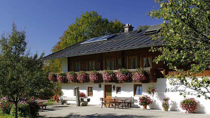 Bauernhof für 4 Personen, mit Balkon und Garten in Schönau am Königssee