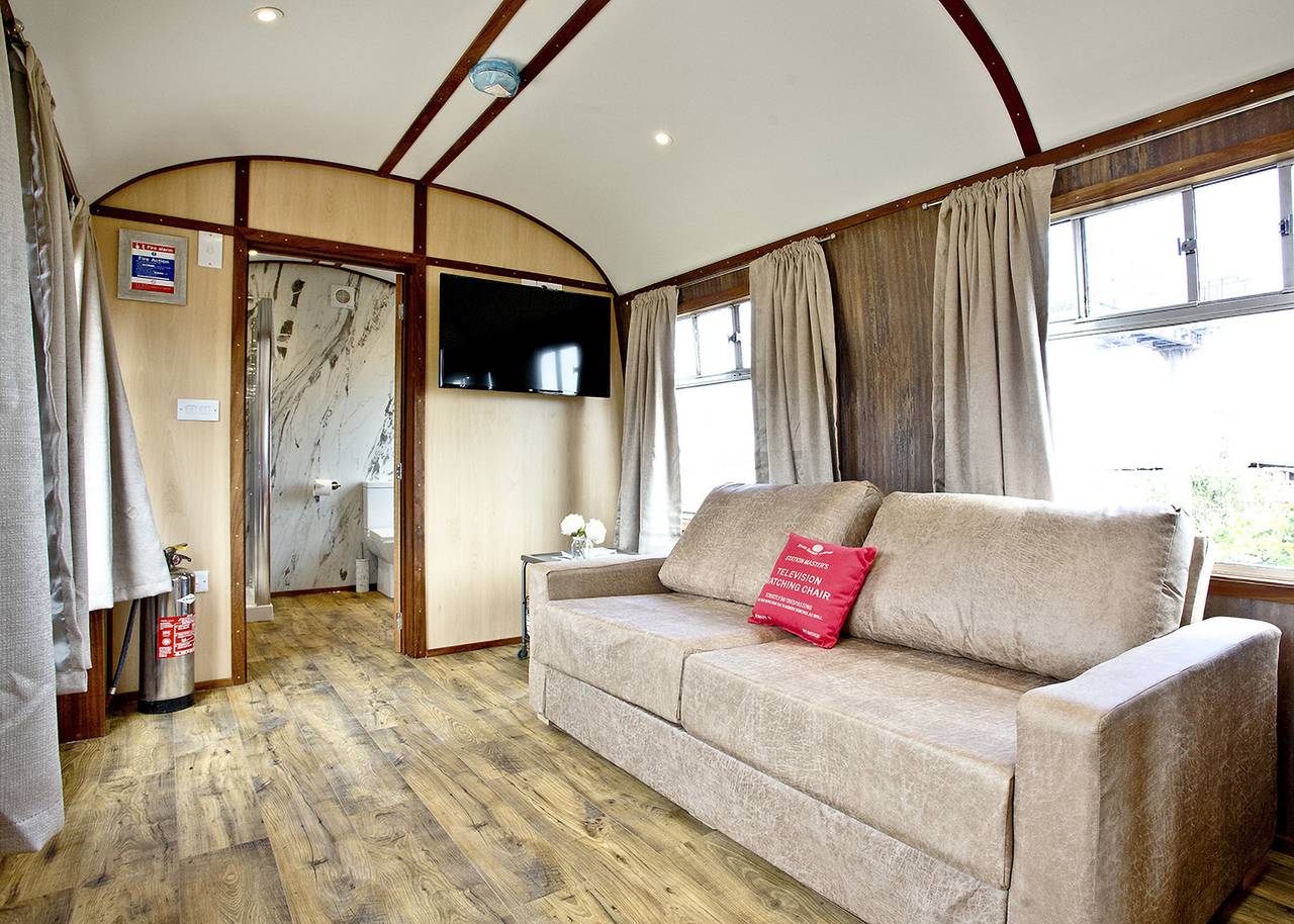 Brunel Boutique Railway Carriage 4 in Dawlish Warren, Dawlish