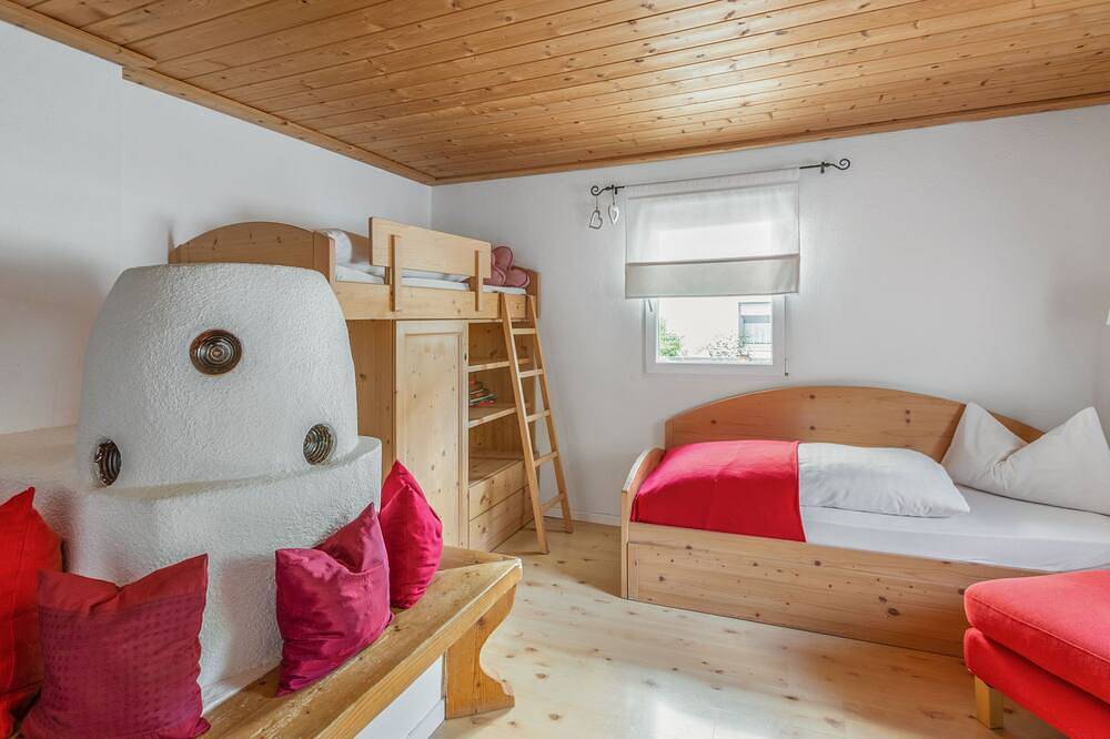 Ganze Wohnung, Föhrenheim by Interhome in Weidach, Leutasch