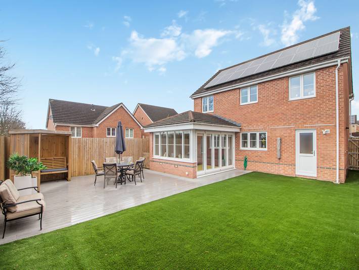 Cottage for 8 people, with Garden in Bridgend