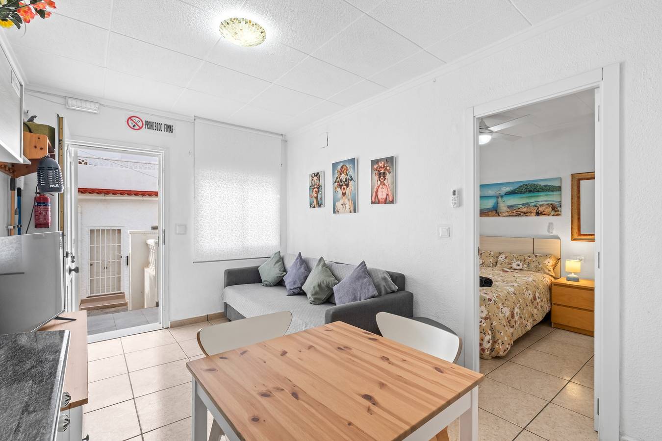 Apartamento entero, Apartamento 'Orientados Al Sur Yeyo Marina' con Terraza Compartida, Wi-Fi y Aire Acondicionado in San Fulgencio, Costa Blanca