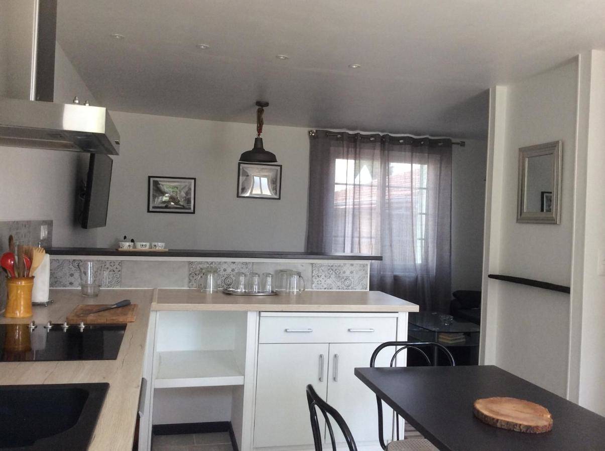 Two-Bedroom House in Noyers-sur-Cher, Région de Romorantin-Lanthenay