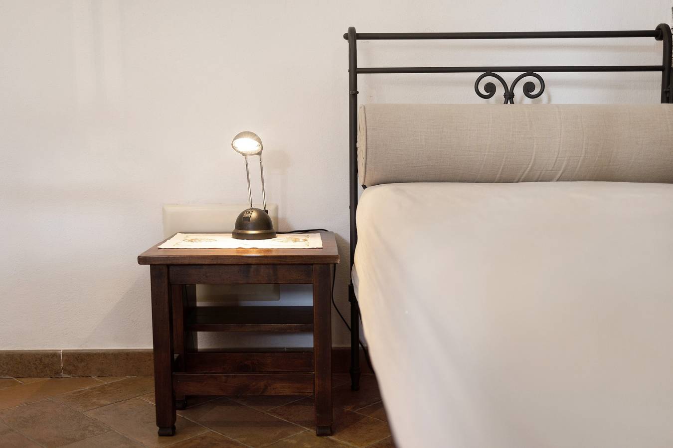 Casa Vacanze 'Appartamento Camomilla' con Vista Montagna, Terrazza e Wi-Fi in Bellissimi (Dolcedo), Comune di Dolcedo