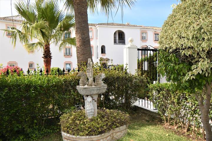 Appartement de vacances pour 4 personnes, avec Balcon et Terrasse ainsi que Jardin et Piscine à Mijas