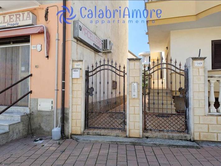 Gîte pour 6 personnes, avec terrasse et vue à Strongoli - 3