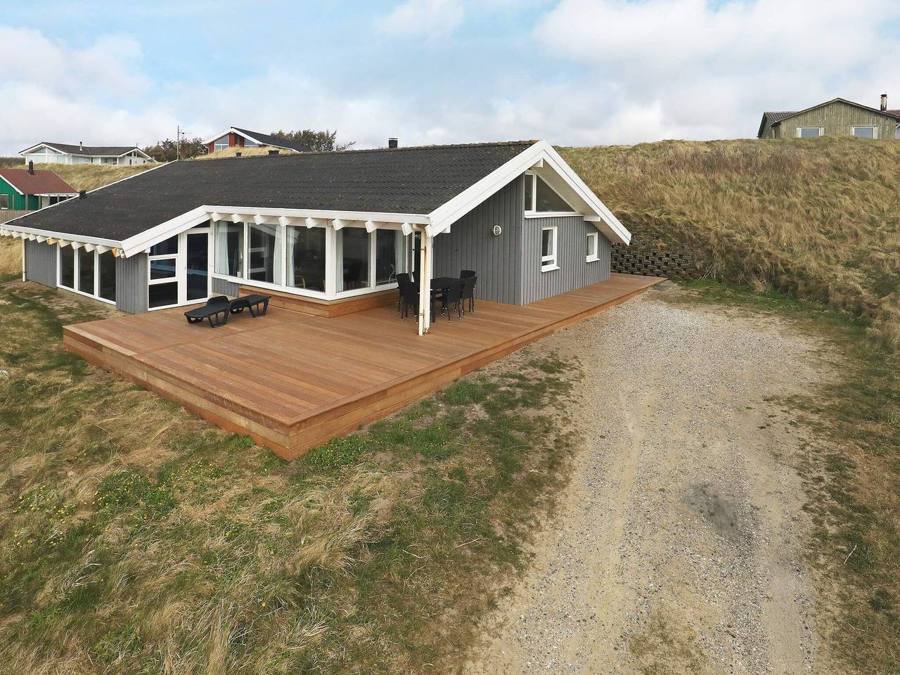 Lyxigt strandhus med pool -- By Traum Ferienwohnungen in Løkken, Hjørring region