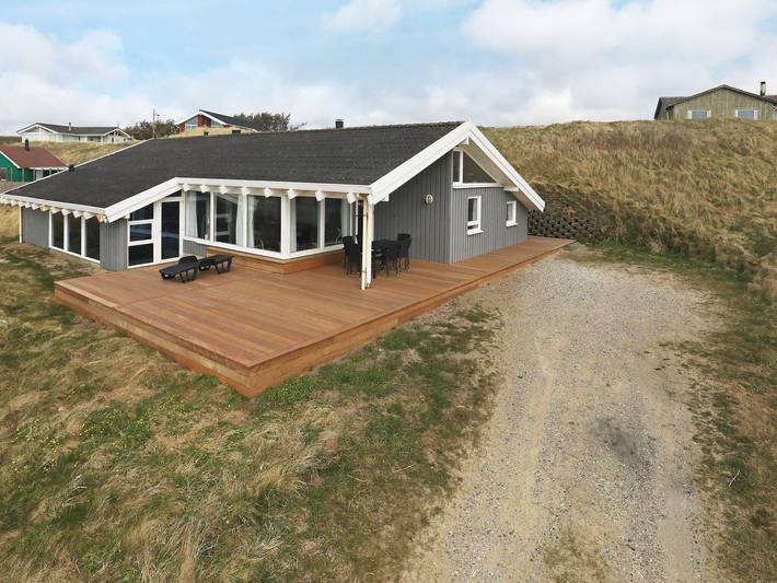 Ferienhaus für 10 Personen, mit Meerblick und Pool sowie Terrasse und Sauna, mit Haustier in Grønhøj Strand