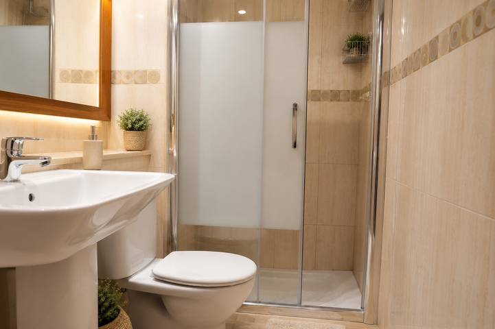 Entire apartment, Vacation Apartment 'Acapulco Beach' with Sea View, Shared Pool and Wi-Fi in San Eugenio Alto, Adeje