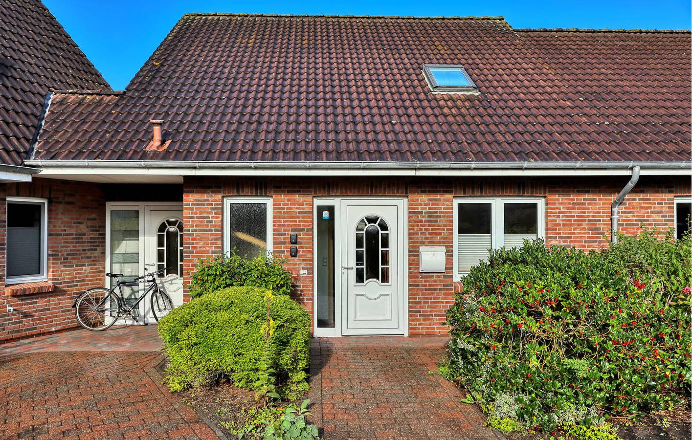 Ganze Ferienwohnung, Charmante Wohnung mit WiFi & Parkplatz, 200m zum Klanxbüll Zentrum in Klanxbüll, Nordfriesland