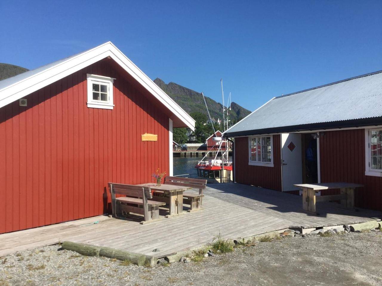 Bortersia Holiday Home in Moskenes