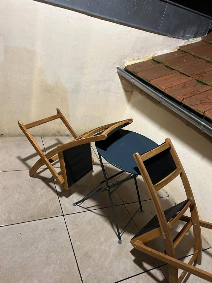 Appartement entier, Appartement climatisé avec terrasse 5 min de Dijon in Chenôve, Région de Dijon