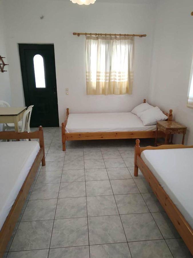 Gîte pour 3 personnes, avec terrasse et vue dans Selianitika - 4