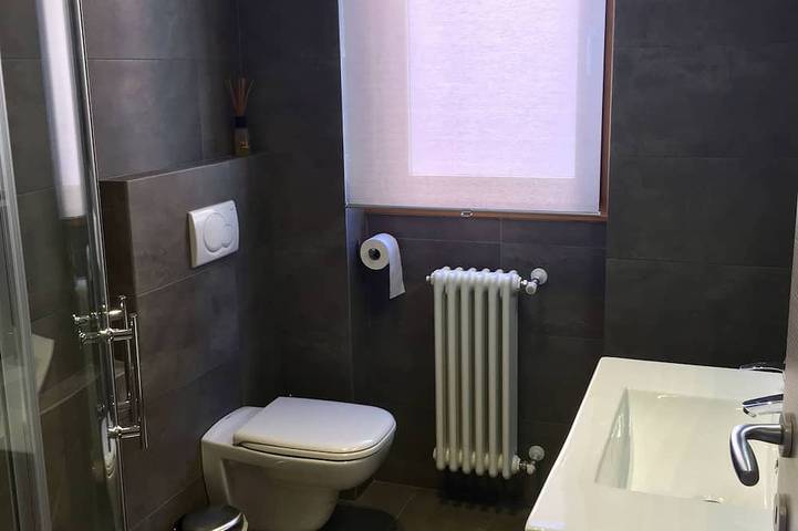Ganze Wohnung, Fantastische Wohnung mit herrlichem Panoramablick auf den Comer See in Dorio, Gemeinde Dorio