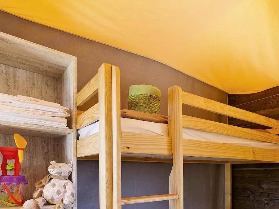 Camping maeva Respire Parfums d'été - Lodge 5 persons - Essentiel 3 Rooms 5 People Without Bathroom in Jard-sur-Mer, Vendée