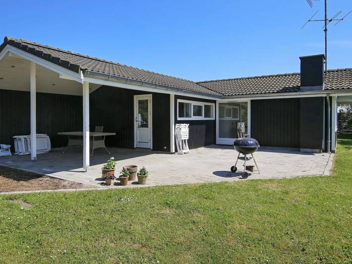 Ferienhaus für 4 Personen, mit Terrasse und Garten in Gilleleje