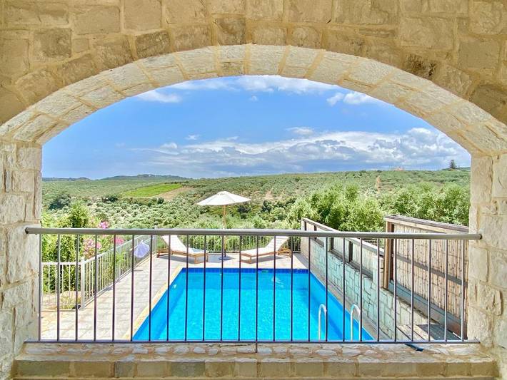 Casa vacanza per 4 persone, con piscina e giardino nonché panorama, con animali domestici a Creta