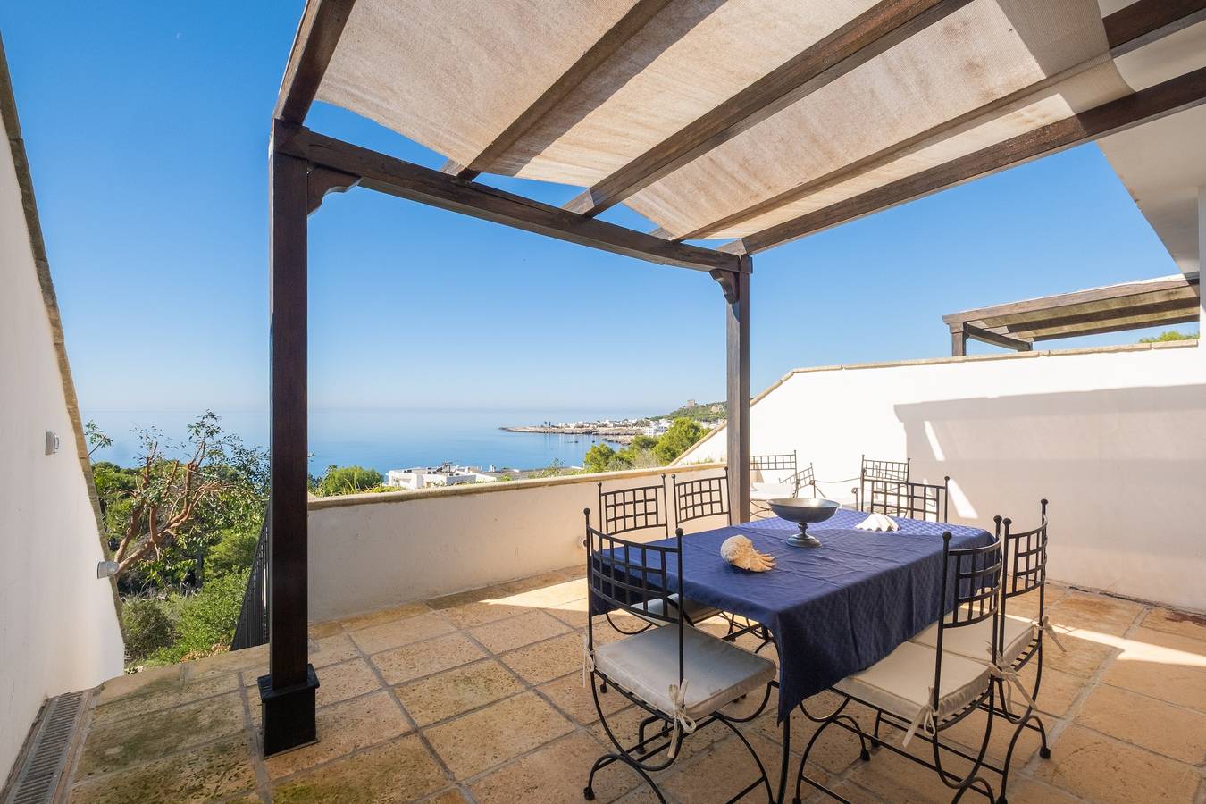 Entire apartment, Cala D'Aspide Apartment 5 with Sea View, Wi-Fi, and Air Conditioning in Nardò, Nardò (municipality)