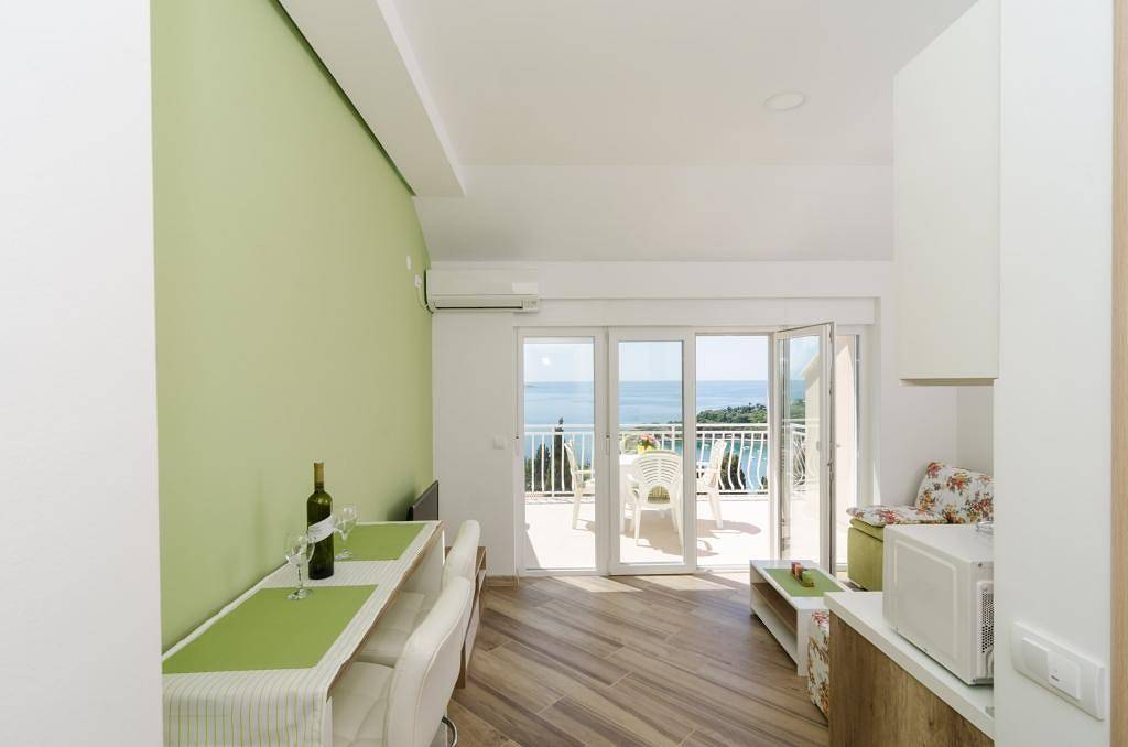Ganze Wohnung, Ferienwohnung für 4 Personen mit Balkon in Općina Župa dubrovačka, Dubrovnik-Neretva