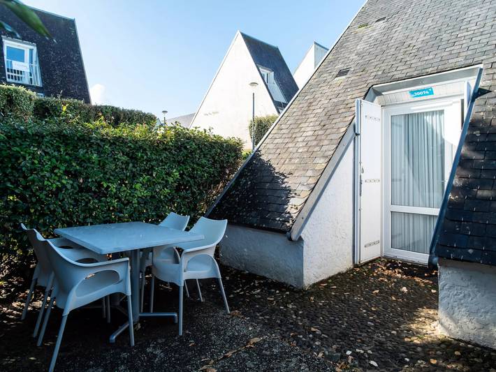 Location de vacances pour 4 personnes, avec terrasse dans Plage De La Falaise - 2