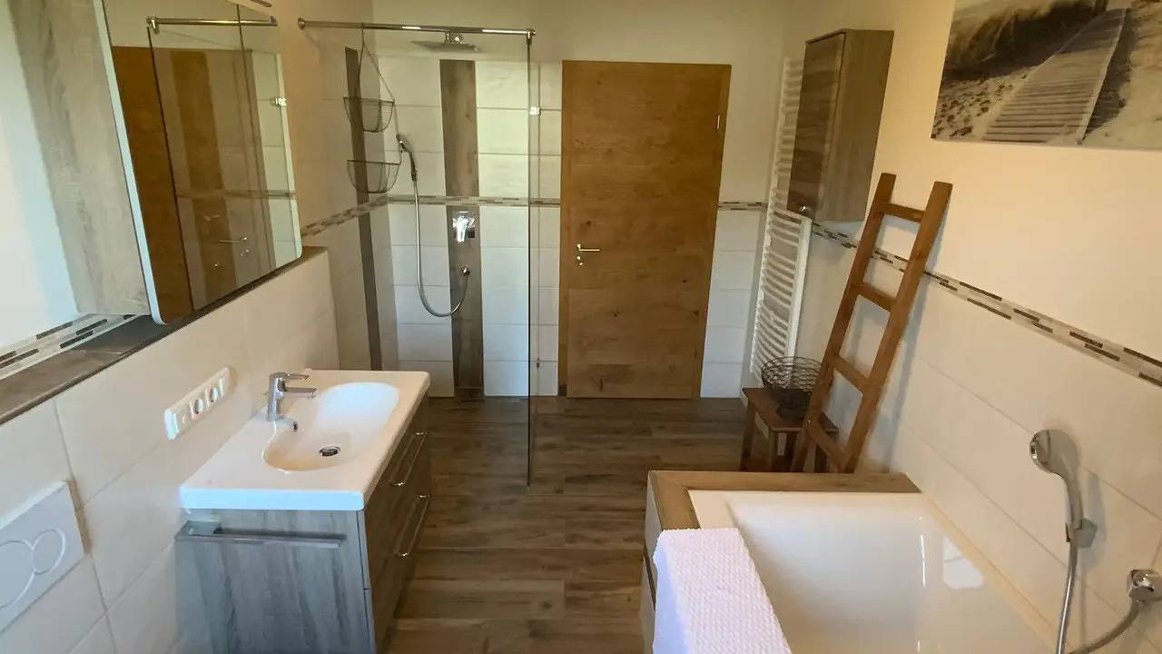 Ganze Ferienwohnung, Ferienwohnung für 5 Personen (105 m²) in Riedering in Baunigl, Riedering