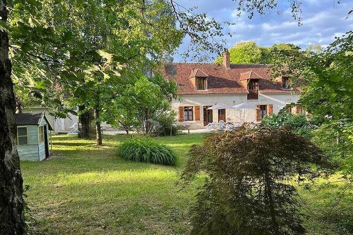 Location de vacances pour 6 personnes, avec jardin et balcon dans Pellevoisin
