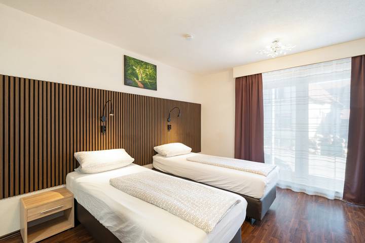 Apartamento entero, Casa de vacaciones Neuhausen - Apartamento planta baja / Wifi / 1 dormitorio in Neuhausen, Northern Black Forest