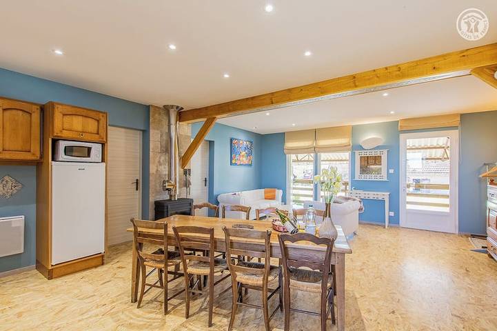 Maison de vacances pour 4 personnes, avec terrasse ainsi que piscine et jardin