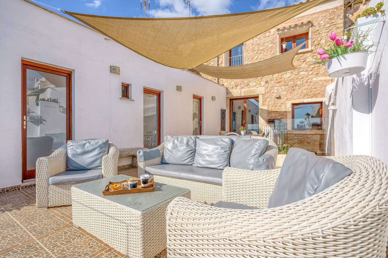Casa del Sol mit Meerblick, Wlan, Pool, Balkon, Terrasse; Parken auf der Straße in Búger, Mallorca Inselmitte