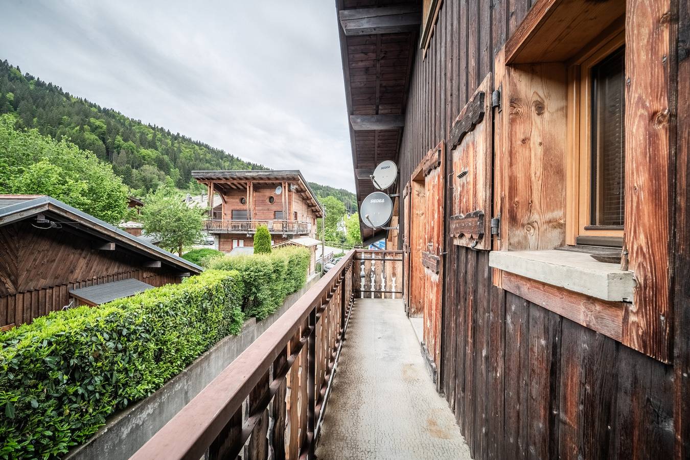 Appartement entier, Appartement "Chalet - Le Caribou" avec vue sur les montagnes, balcon et Wi-Fi in Morzine, Les Portes du Soleil