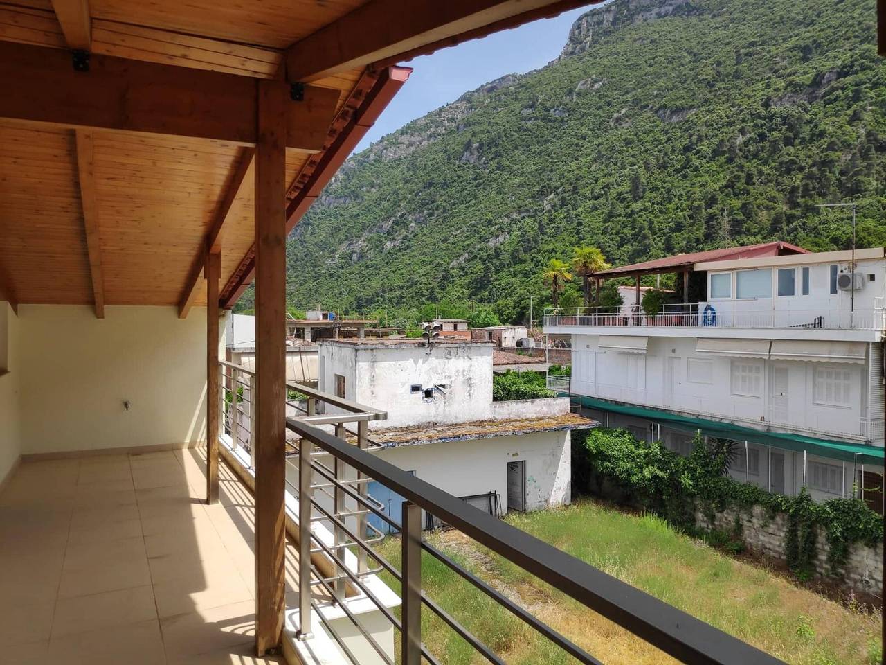 Ganze Wohnung, Samaras Apartments - Mountain View Attic in Kamena Vourla, Fthiotida