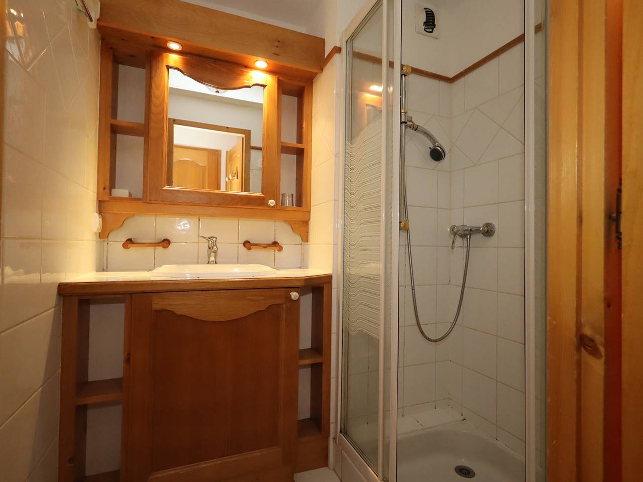 Appartement entier, Appartement cosy 5 pers, accès pistes, animaux admis in Les Houches, Massif du Mont-Blanc