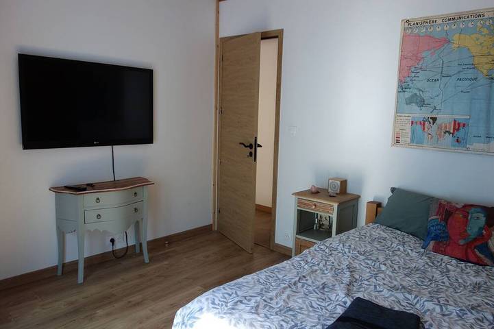 Location de vacances pour 8 personnes, avec jardin ainsi que balcon et jacuzzi à Dingy-Saint-Clair - 3